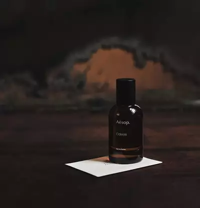 How to apply Eidesis Eau de Parfum